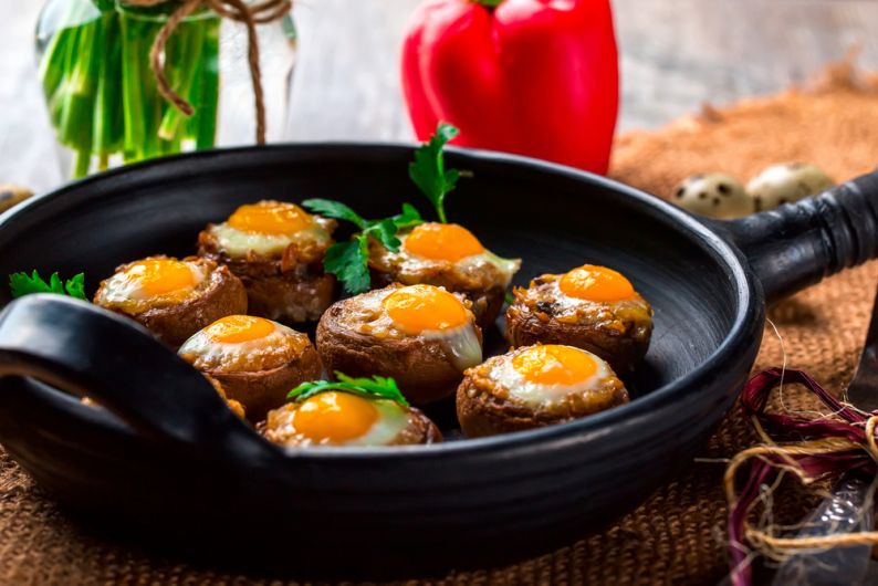 Air-Fried Mushrooms with Quail Eggs